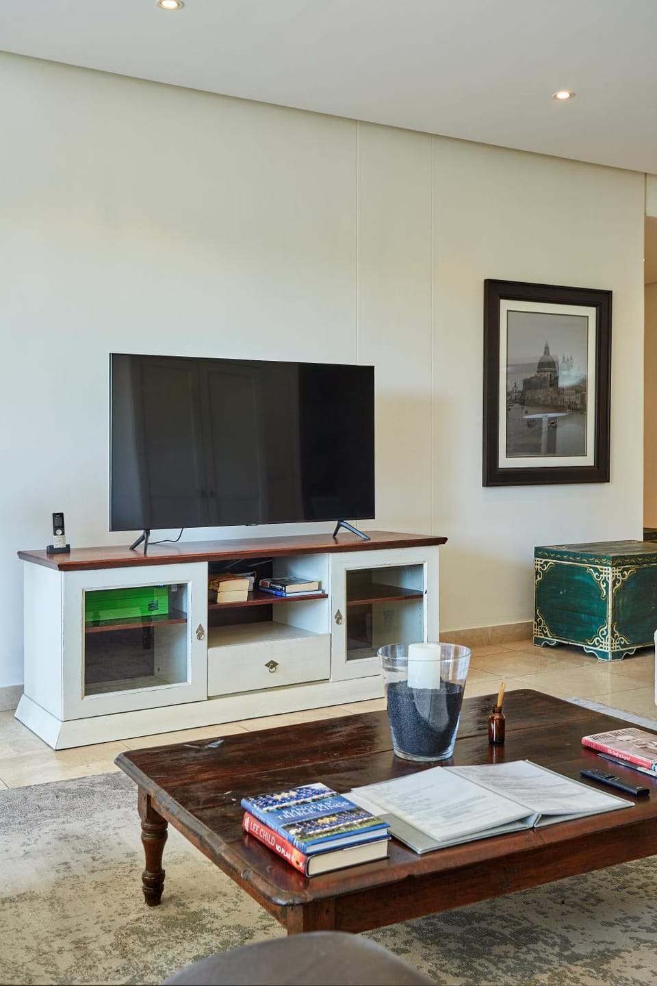 TV and multimedia, Seating area