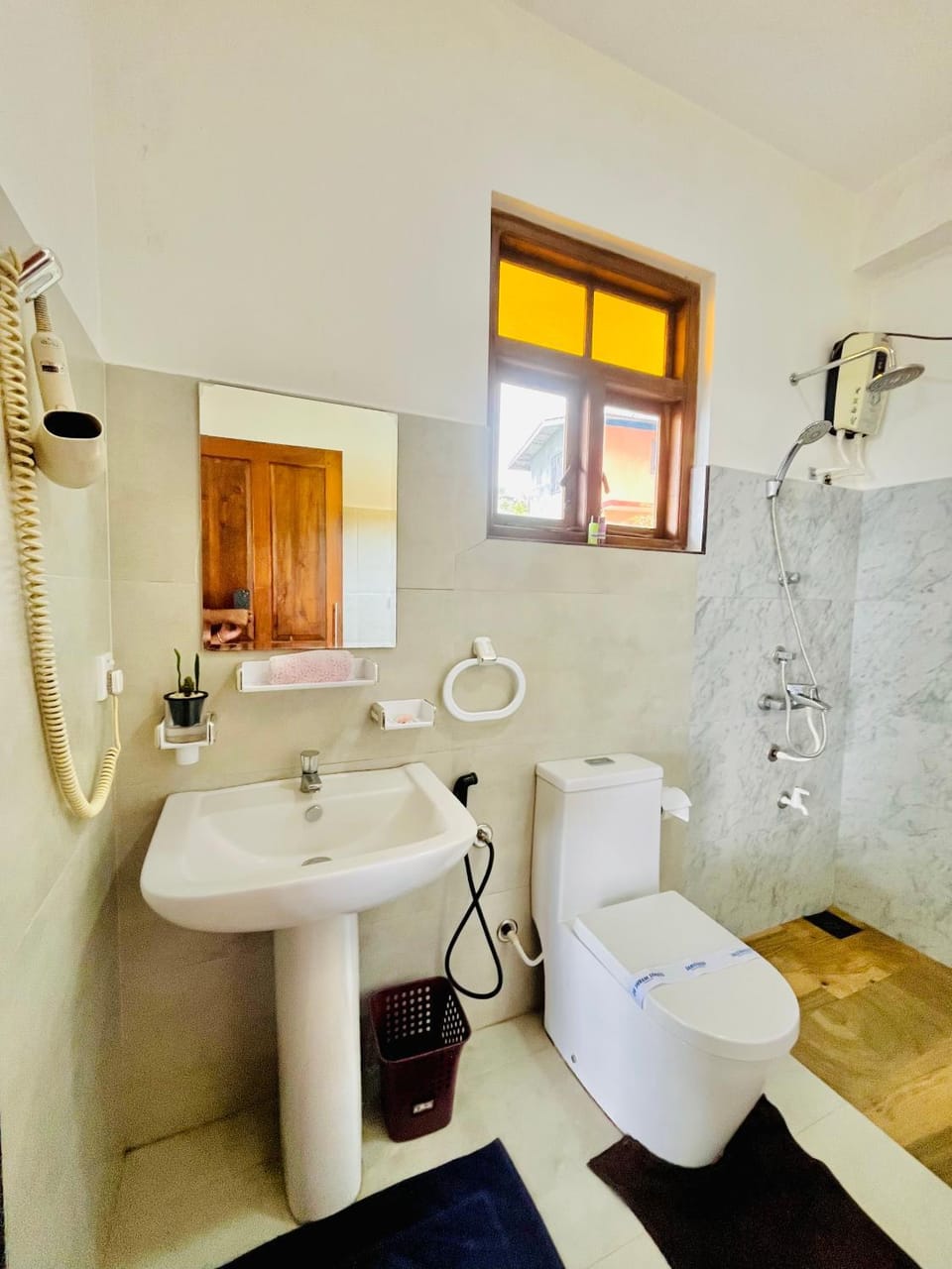 Shower, Toilet, Bathroom