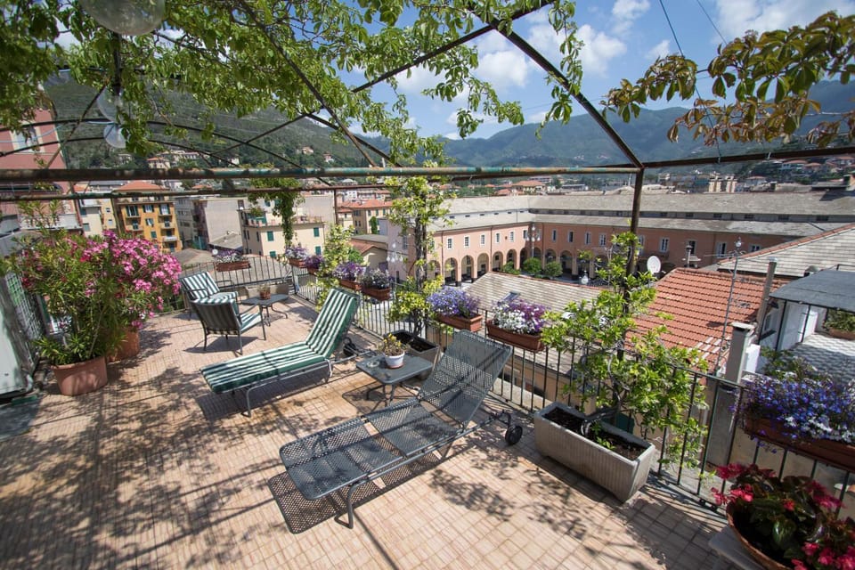 Balcony/Terrace, City view