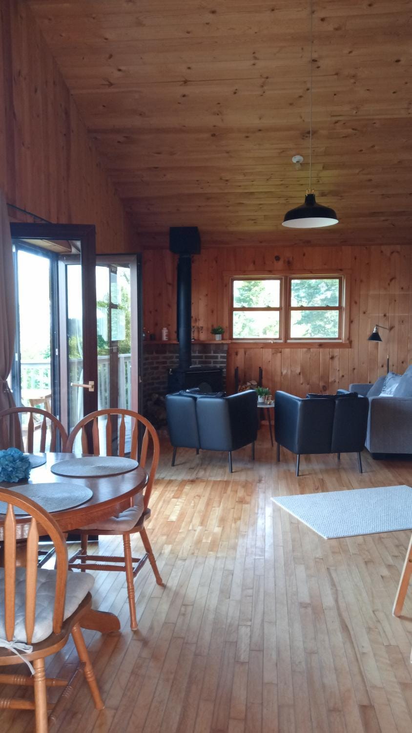 Living room, Dining area