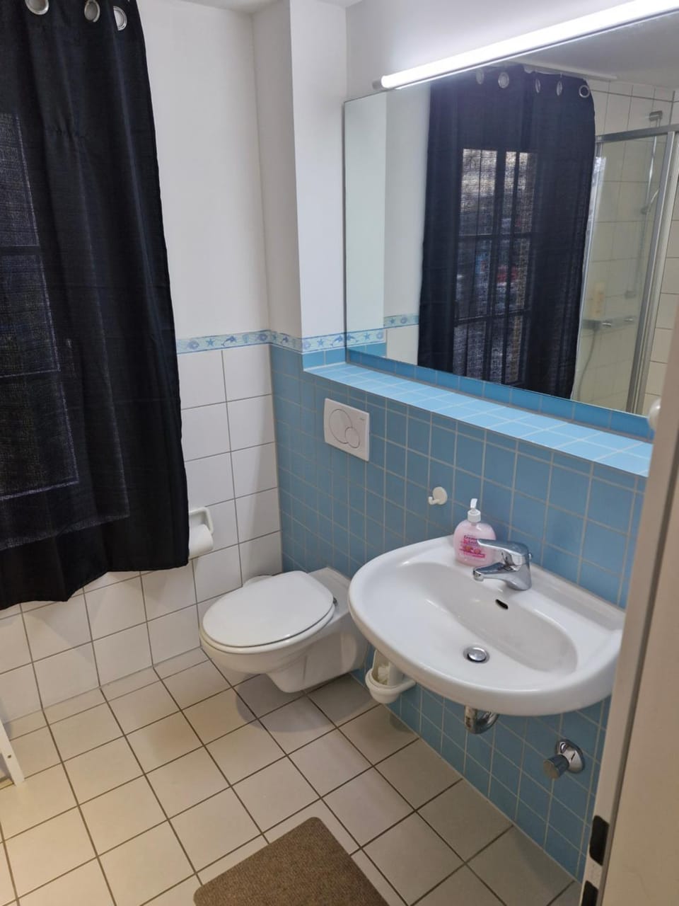Ronahi`s Hotel & Pansion Bed and Breakfast in Celle