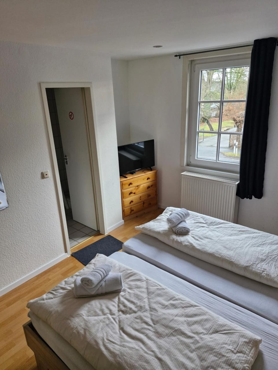 Ronahi`s Hotel & Pansion Bed and Breakfast in Celle