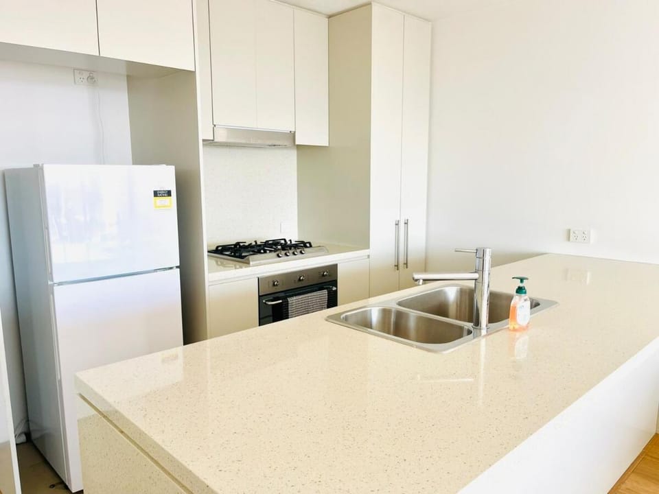 Olympic Park Amazing 2 bed 2 bath Condo Parking,Wi-Fi Apartment in Sydney