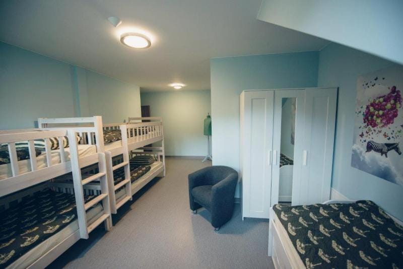Bed, bunk bed