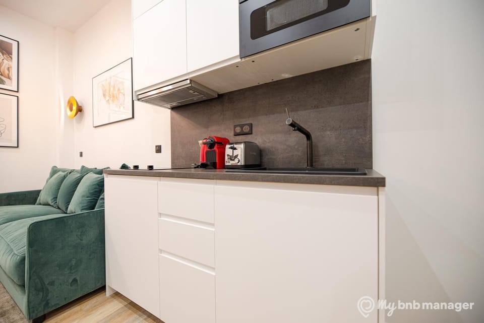 Kitchen or kitchenette, stove