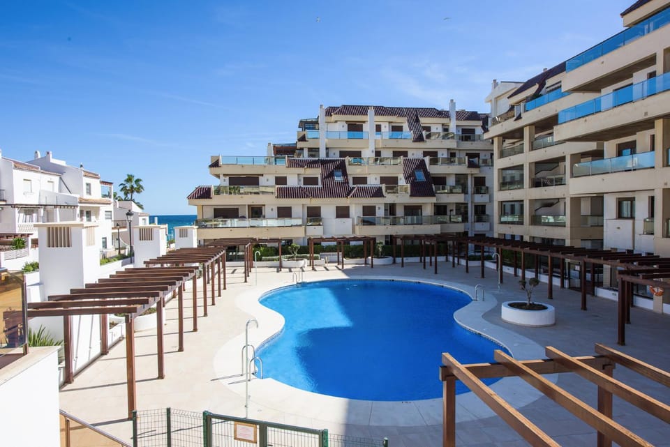 La Duquesa Port & Beach Retreat 212 Apartment in Costa del Sol