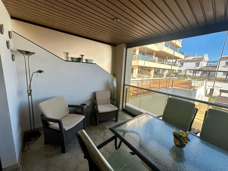 Day, View (from property/room), Balcony/Terrace, Seating area, Dining area