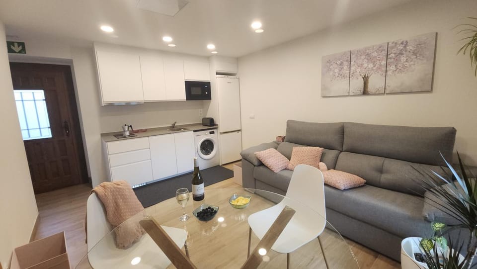 Kitchen or kitchenette, Parking, dishwasher, washing machine
