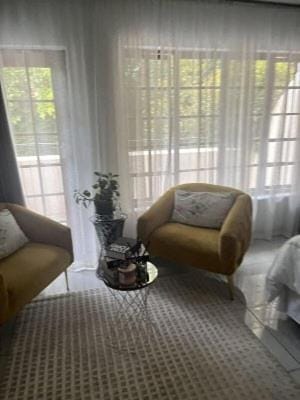 Cozy Retreat Vacation rental in Roodepoort