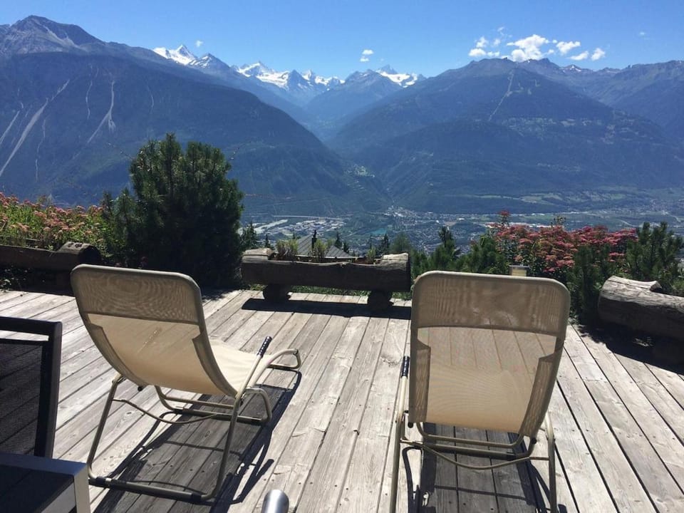 Beautiful chalet with exceptional view Chalet in Crans-Montana