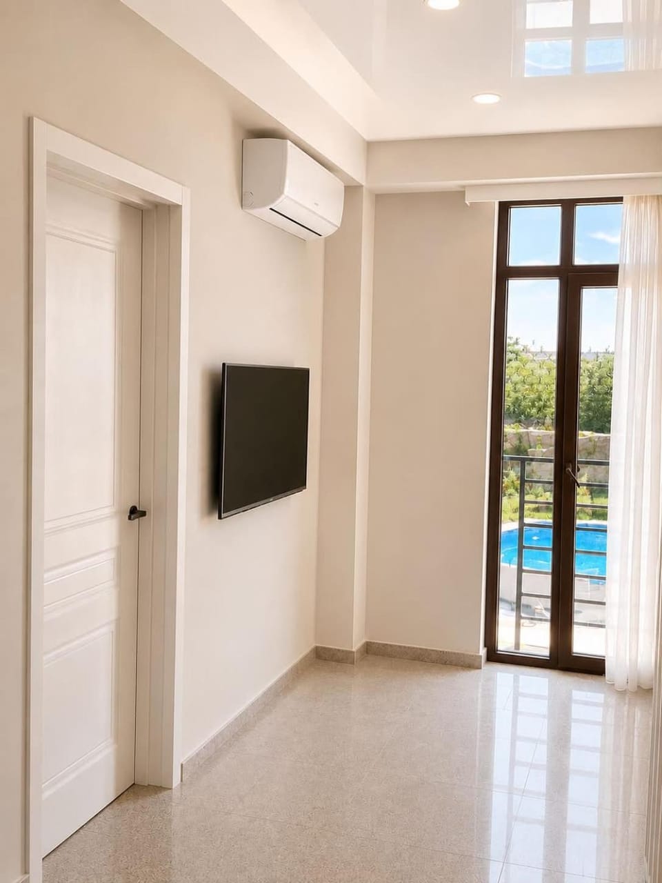 TV and multimedia, Evening entertainment, Pool view, Swimming pool, air conditioner
