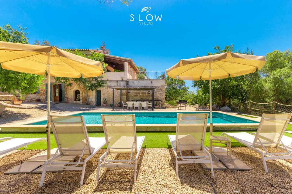 Villa Bandris by Slow Villas Villa in Llevant