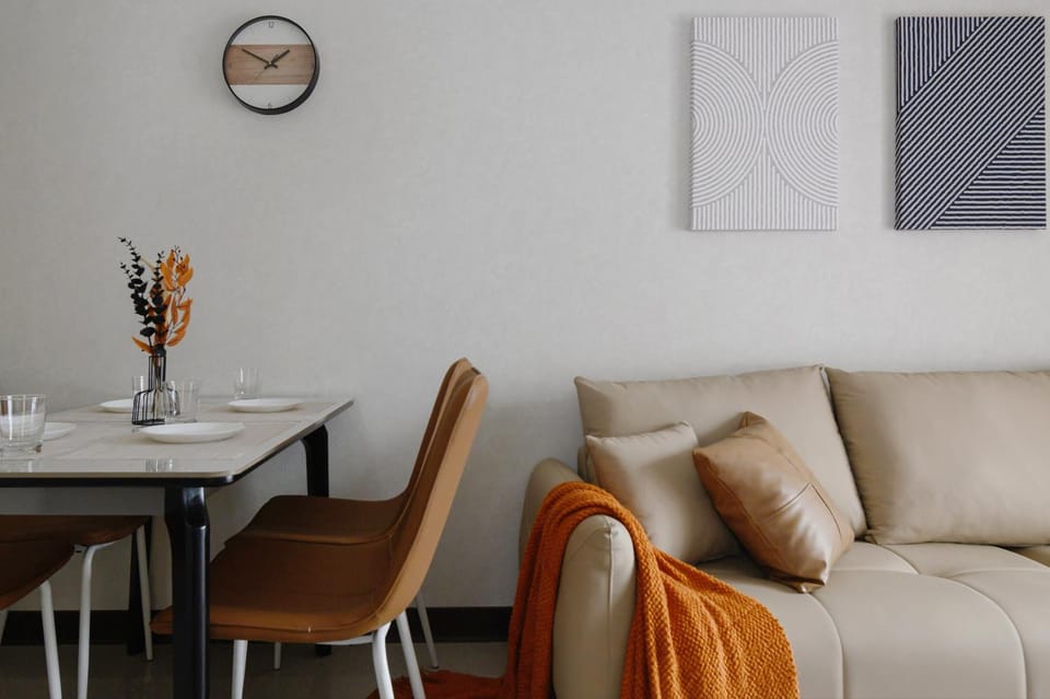 Living room, Dining area
