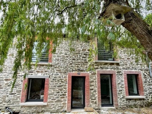 Property building, Spring, Day