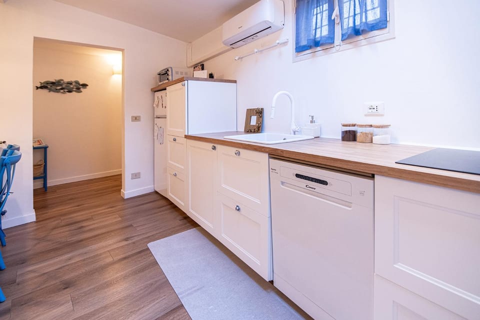 Kitchen or kitchenette, dishwasher, kitchen, air conditioner