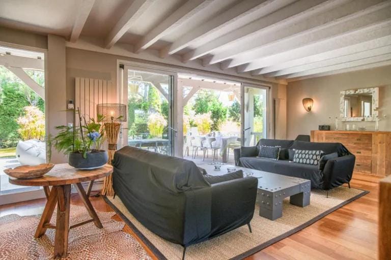 Superbe villa de plage avec piscine chauffée et jacuzzi proche des plages Villa in La Teste-de-Buch