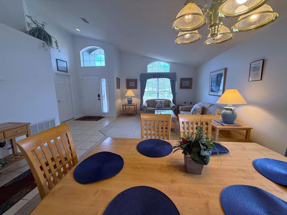 Southern Dunes Villa with Golf Course View House in Haines City
