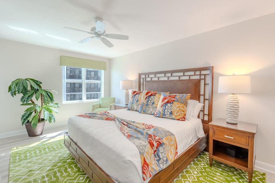 Gullwing #803 by Sun Palace Vacations Apartment in Estero Island