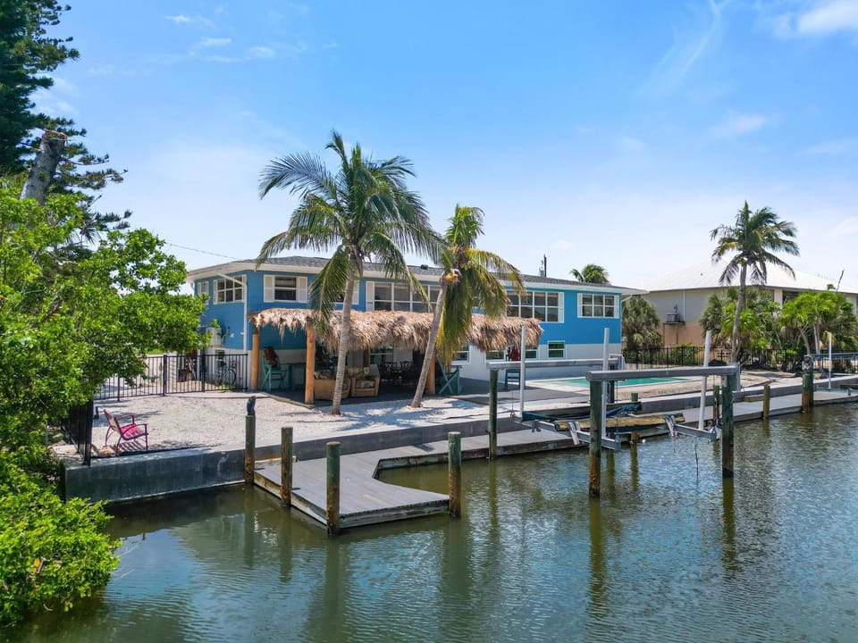 The Nellie by Sun Palace Vacations House in Estero Island