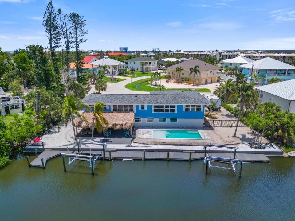 The Leonardo by Sun Palace Vacations House in Estero Island