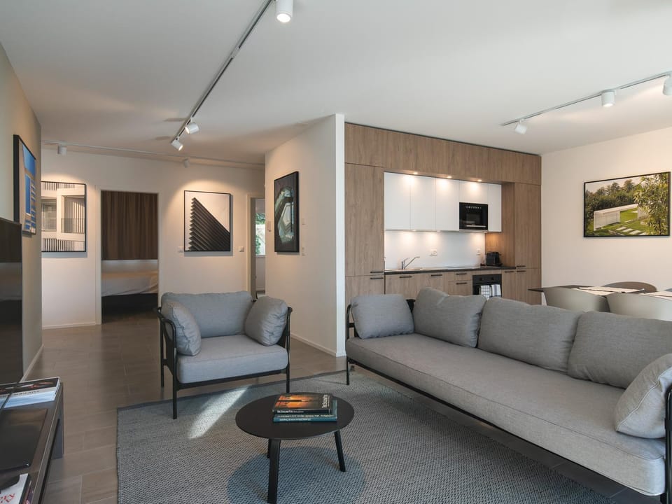 TV and multimedia, Living room, Seating area