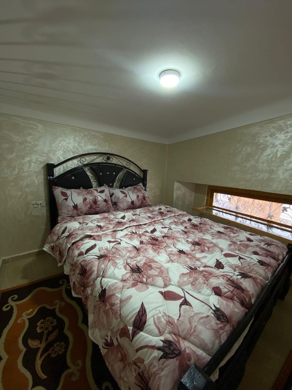 Entire studio close to Sale, Marina, beach and transportation Apartment in Rabat-Salé-Kénitra