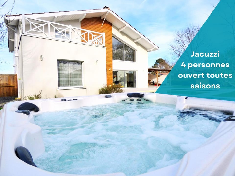 VILLA HELIOSEA, piscine chauffée, jacuzzi, climatisation Villa in Léon