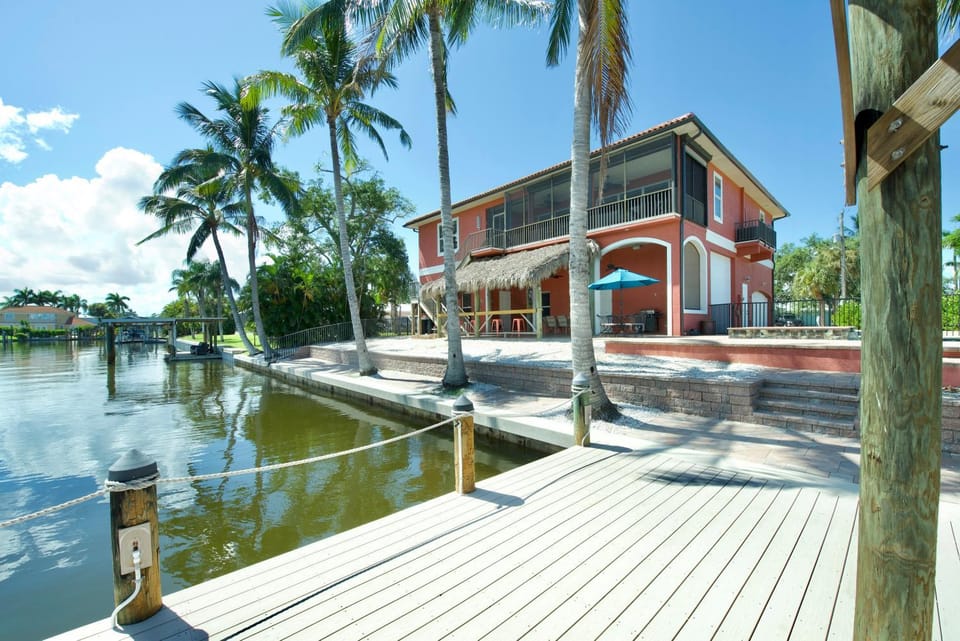 Palm Royale by Sun Palace Vacations House in Estero Island