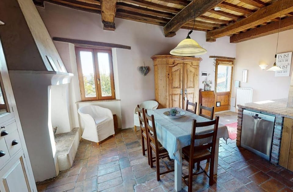 Live2Love Apartment in Marche