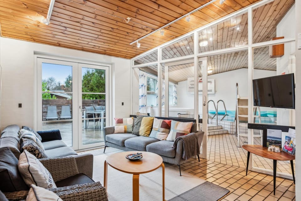 Spacious And Inviting Pool House With Spa, Sauna, Rooftop Terrace And Room For The Whole Family Just 300 Metres From The Water And Close To House in Central Denmark Region