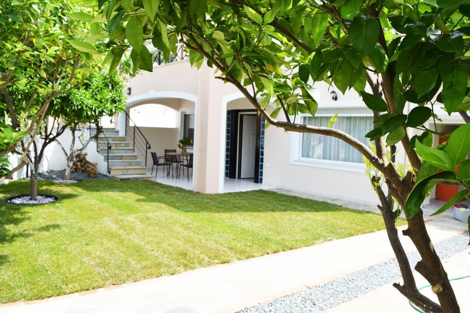 Property building, Patio, Spring, Garden, Garden