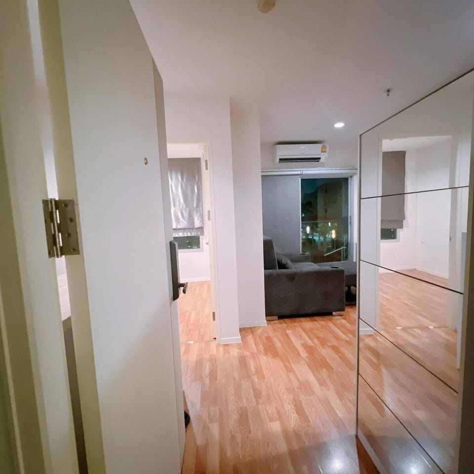 2BR - MRT Lak Song 5 Minute - Garden-Gym-Pool-wifi Apartment in Bangkok
