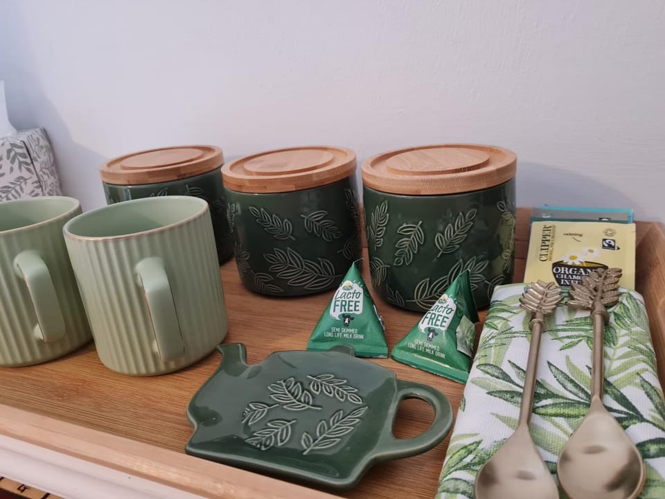 Elephant Sanctuary nr City w Garden & Parking Vacation rental in Salisbury