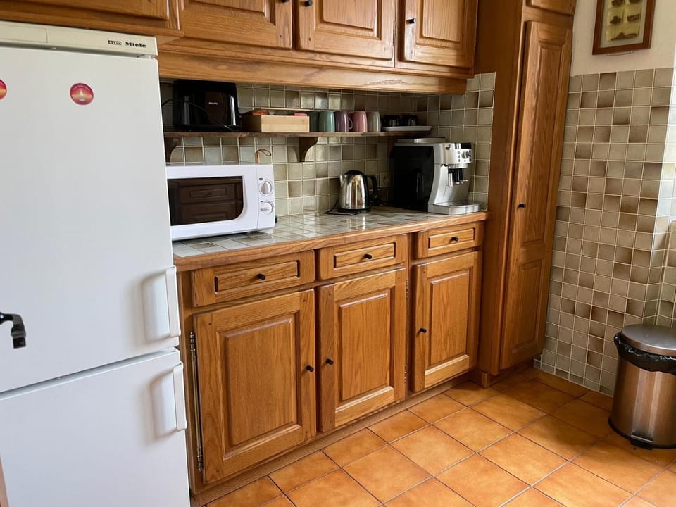 Property building, Kitchen or kitchenette