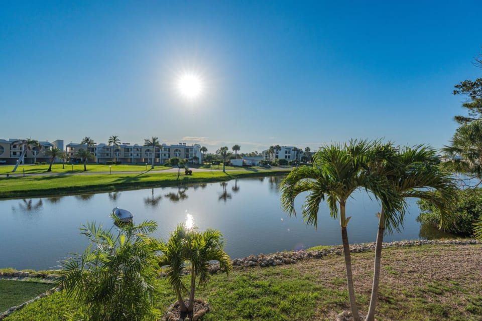 Endless Tides by Sun Palace Vacations House in Estero Island