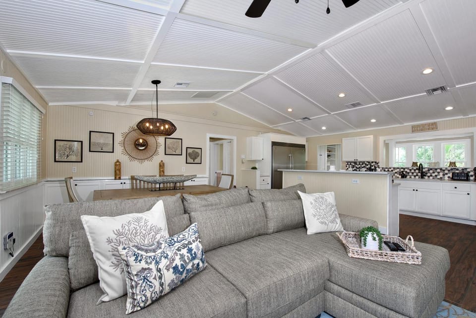 Shell Bound by Sun Palace Vacations House in Estero Island