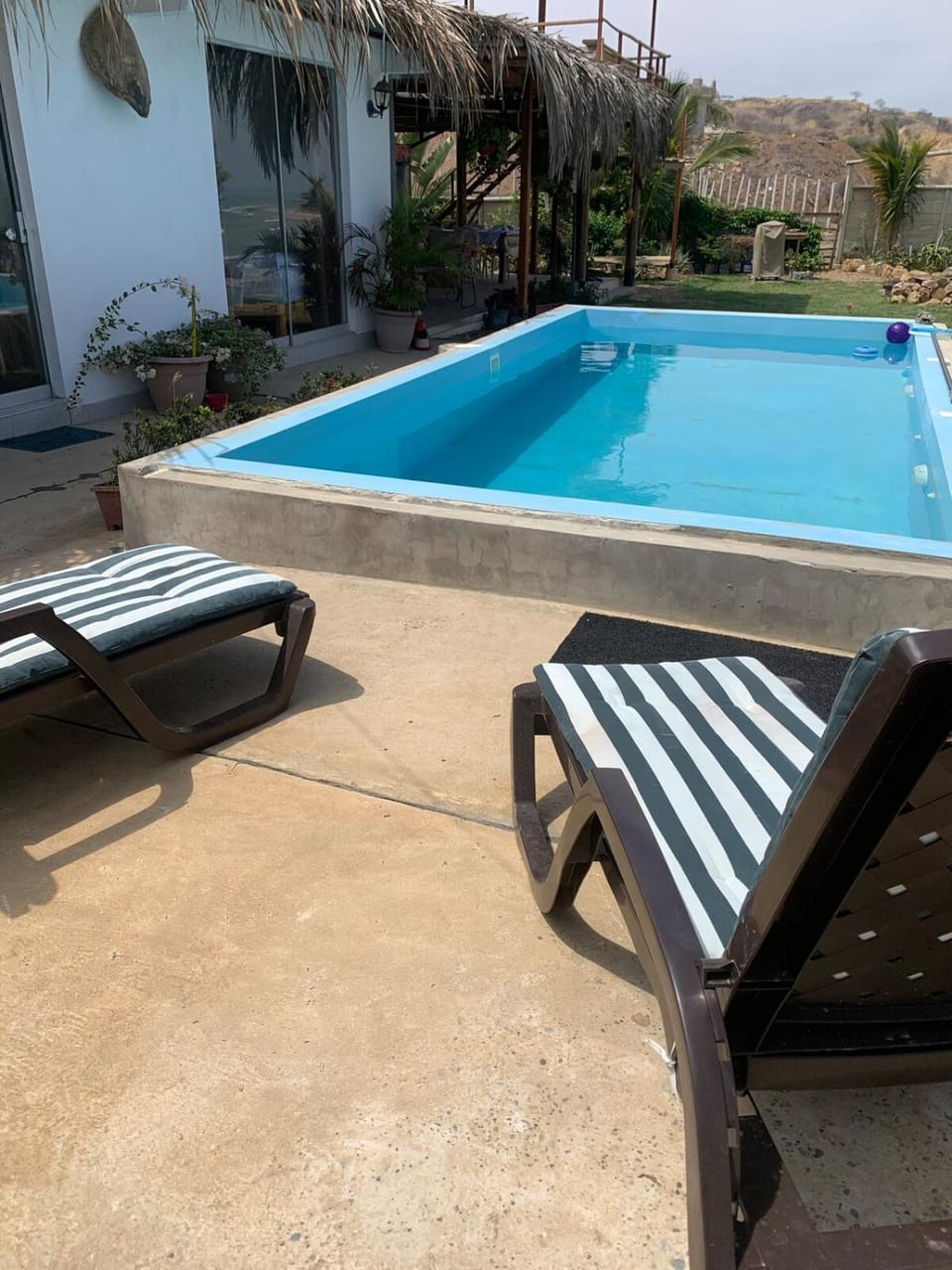 Pool view, Swimming pool, sunbed