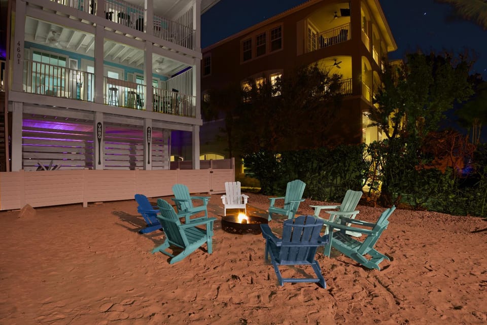 Sunset Paradise by Sun Palace Vacations House in Estero Island