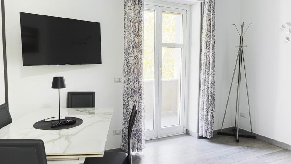 Communal lounge/ TV room, TV and multimedia, Evening entertainment