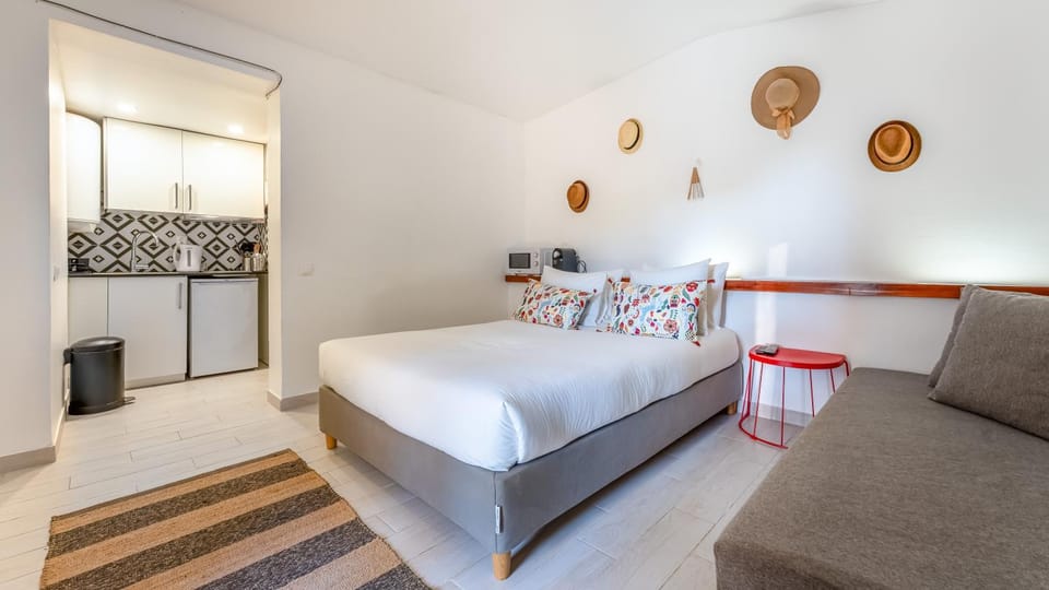 Açoteias Studio w Pool by LovelyStay Apartment in Olhos de Água