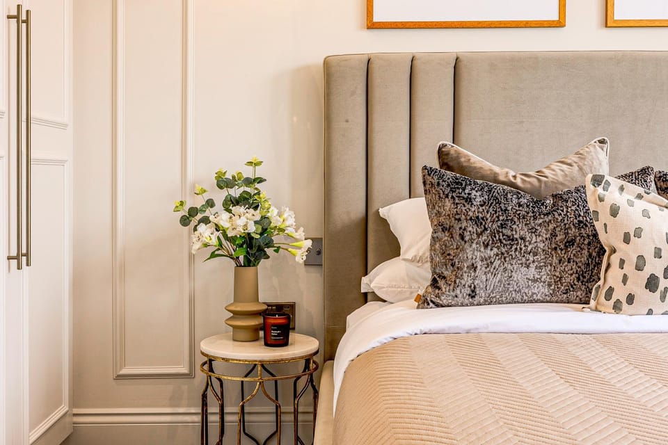 Bed, Bedroom