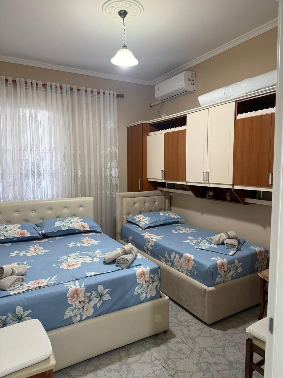 Bed, Photo of the whole room, Bedroom, wardrobe, air conditioner