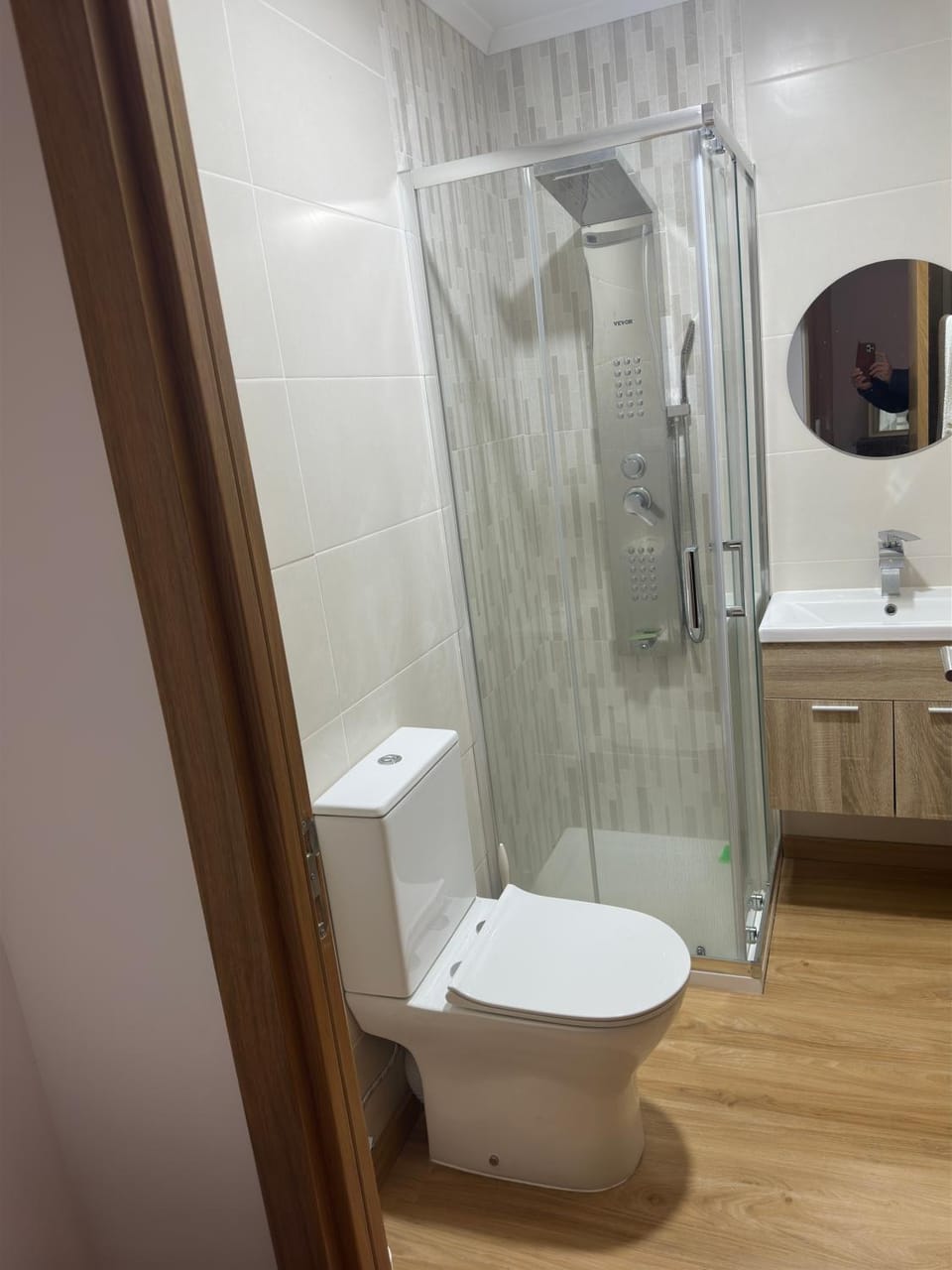 Shower, Toilet, Bathroom, bidet, towels