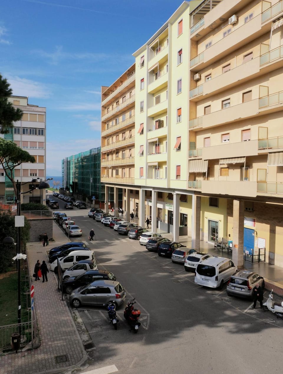 Property building, Neighbourhood, Balcony/Terrace, Garden view, Sea view, Street view, Parking