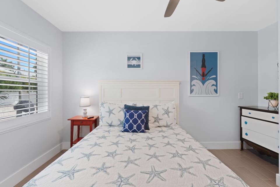 Ocean Breeze by Sun Palace Vacations House in Estero Island