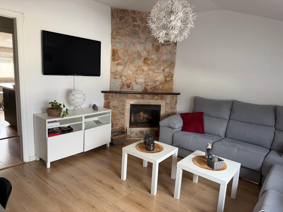 Living room, pet friendly