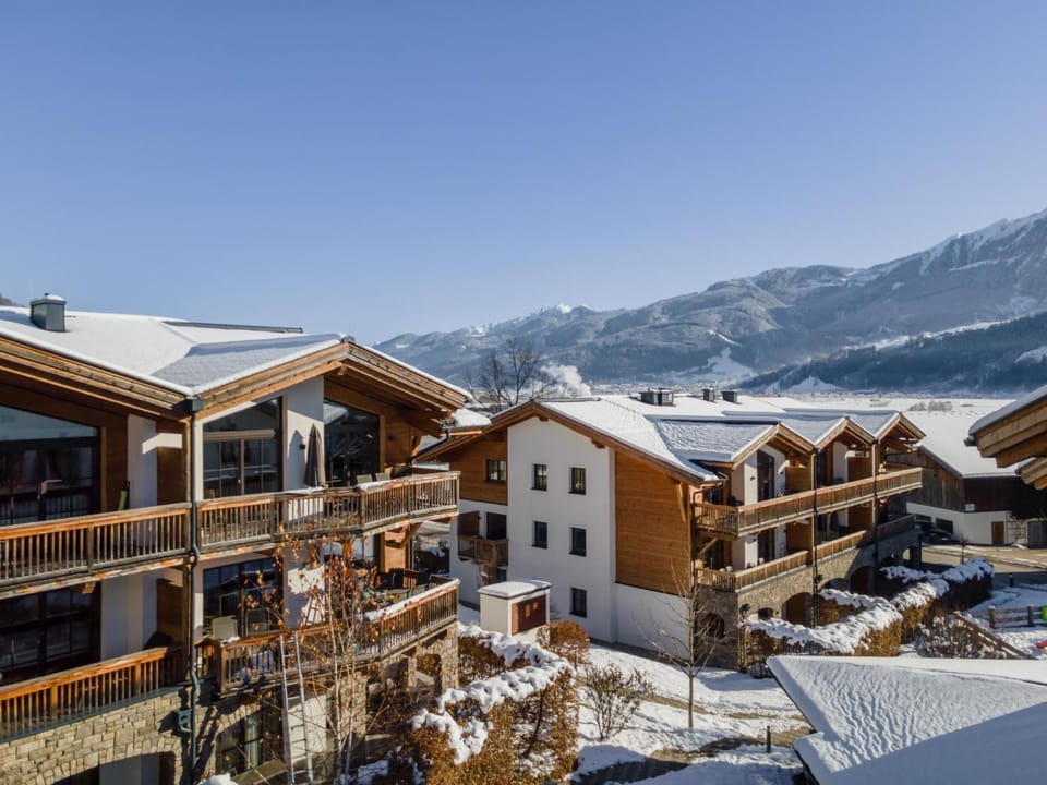 Property building, Winter