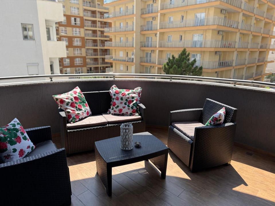 MEGAN RESIDENCE - floor 3 Apartment hotel in Europe