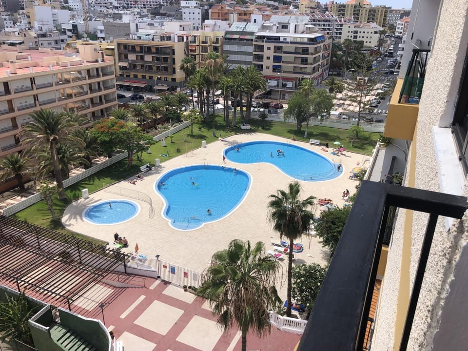 City view, Pool view, Swimming pool