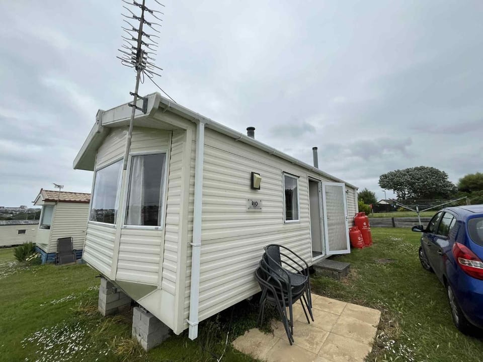 Sea Shanty - WiFi Campground/ 
RV Resort in Newquay